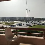 Amazing View Apartment In Rehab City